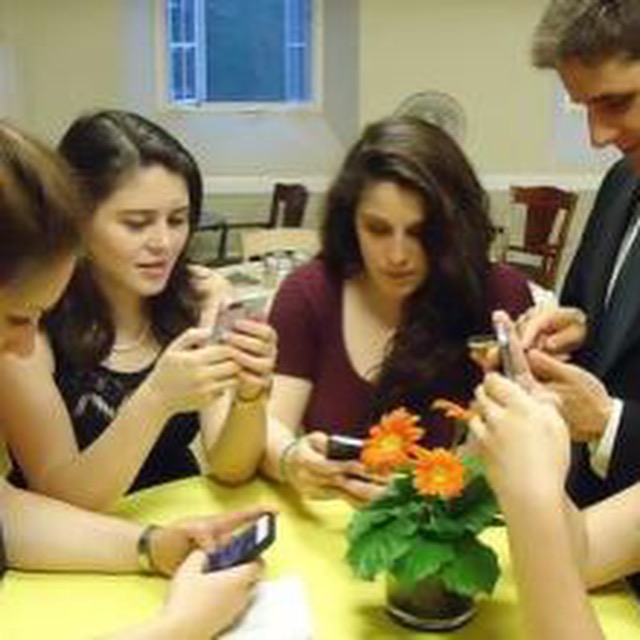 练习 | Cell Phone Addiction among American Teens